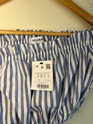 Top Hombros Descubiertos Rayas Azul Blanco