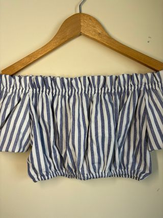 Top Hombros Descubiertos Rayas Azul Blanco