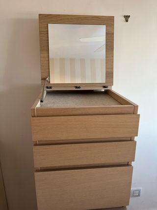 Cómoda IKEA MALM Roble
