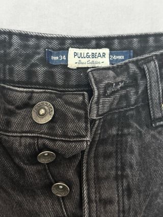 Pantalón vaquero corto negro Pull&Bear