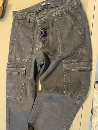 Pantalones cargo negros NOON