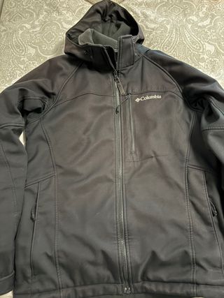 Chaqueta Columbia Negra con Capucha. Talla M