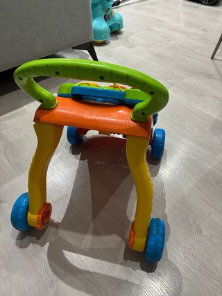 Correpasillos bebé VTech con actividades