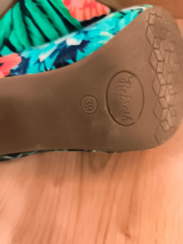 Zapatos de tacón estampados