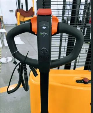 Apilador Eléctrico OFERTA