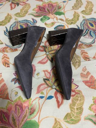 Zapatos de salón Pedro Miralles grises número 39 