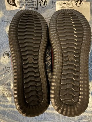 Zapatos color burdeos