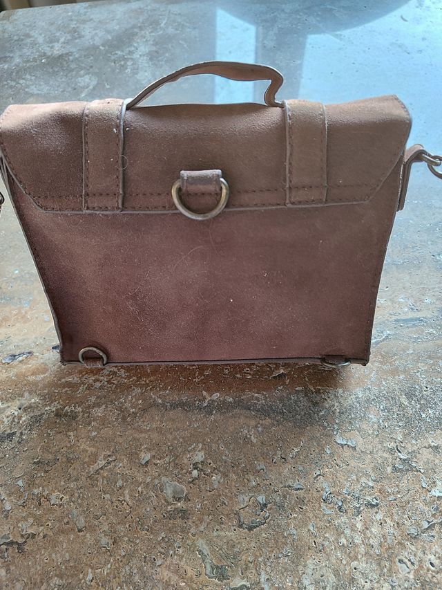 Bolso serraje marrón con estrella