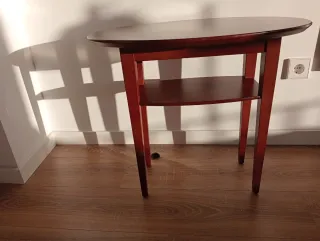 Mesita auxiliar de madera de cerezo