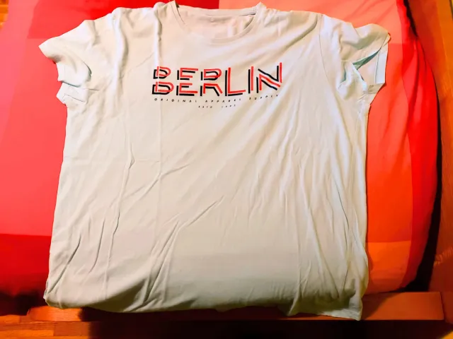 Camiseta Berlín Original Apparel Supply
