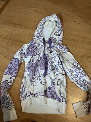 Sudadera con capucha y estampado