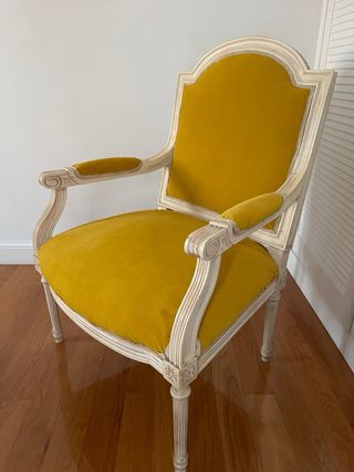 Butaca de terciopelo y madera