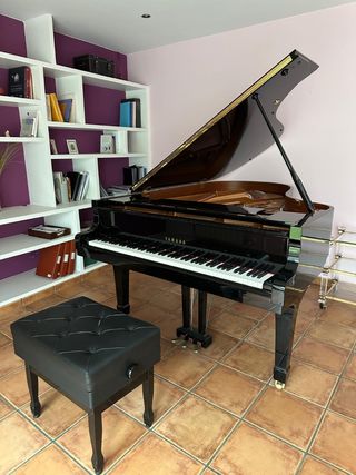 Piano de cola Yamaha C5