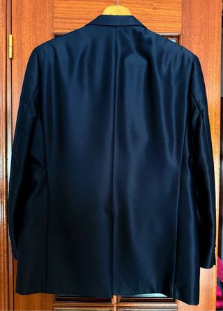 Traje de caballero negro brillo