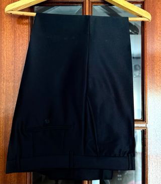 Traje de caballero negro brillo