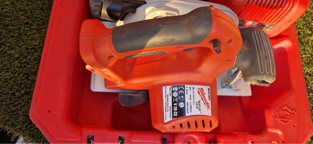 Sierra Circular Milwaukee O730 50  V28CS