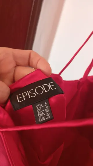 Vestido rojo largo Episode