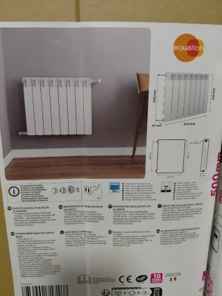 Radiadores de agua caliente Equation.3 unidades.