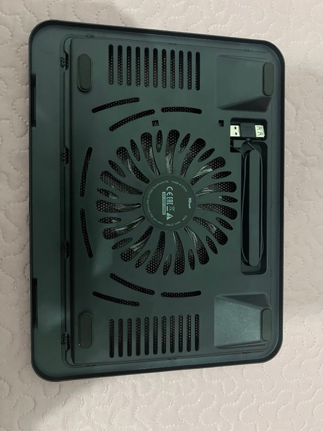 Base Refrigeradora Trust para Portátil