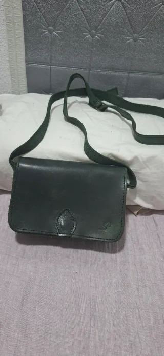 Bolso de cuero verde