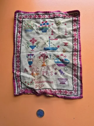 Servilleta antigua bordada