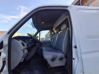 Nissan Interstar 2006