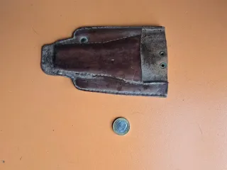 Antiguo tahalí de cuero