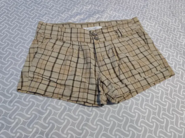 Pantalón corto Stradivarius cuadros