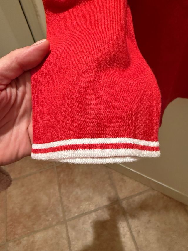 Maglia elegante con fiocco