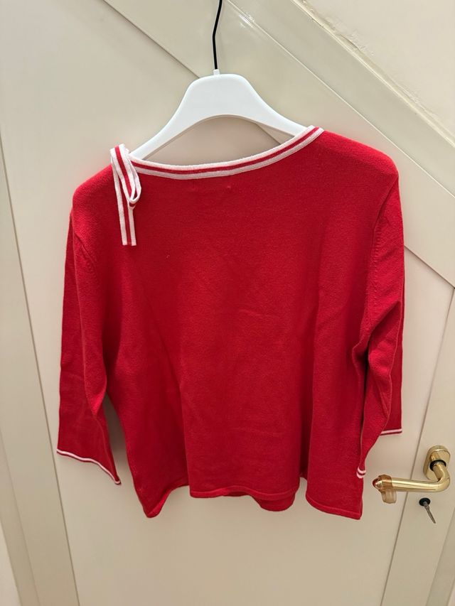 Maglia elegante con fiocco