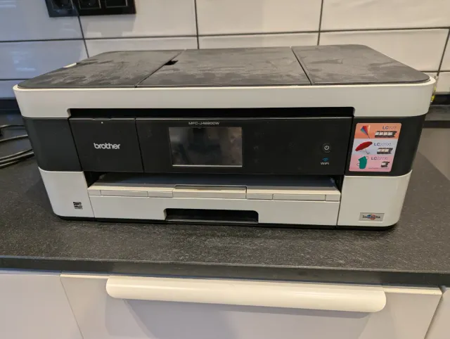 Impresora Brother MFC-J490DW (No enciende)