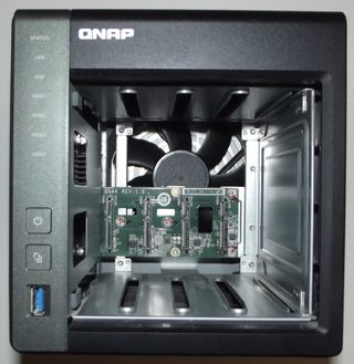 QNAP TS-431X3-4G NAS 10/2.5/1Gb LAN