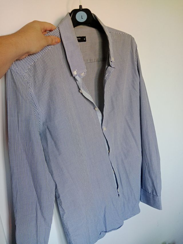 Camisa de manga larga a cuadros azul y blanco