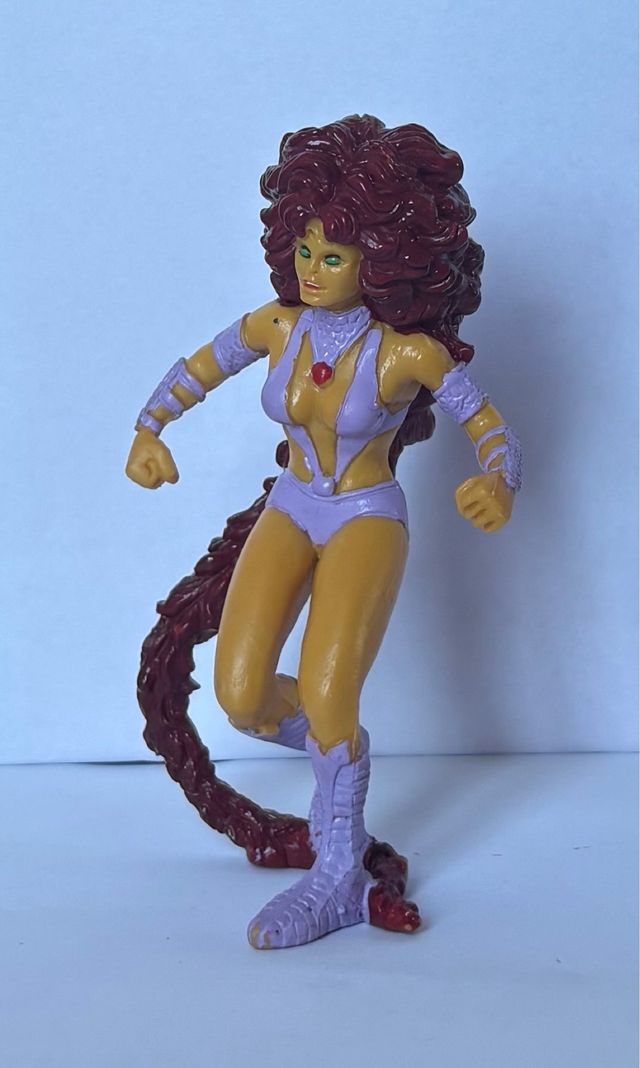 Figura Starfire DC Comics