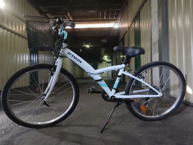 Bicicleta infantil Btwin blanca