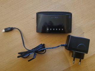 Switch D-Link DES-1005 5 porte