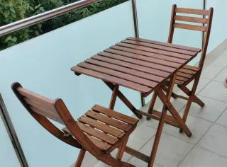 Conjunto mesa y 2 sillas exterior madera
