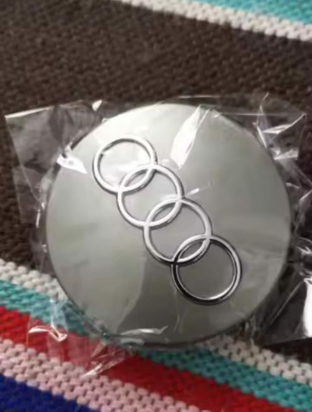 4 Tapa bujes Audi A3 68 milimetros