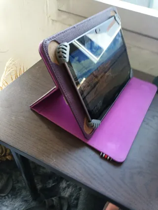 Tablet Huawei MediaPad T3 10 Como Nueva más funda