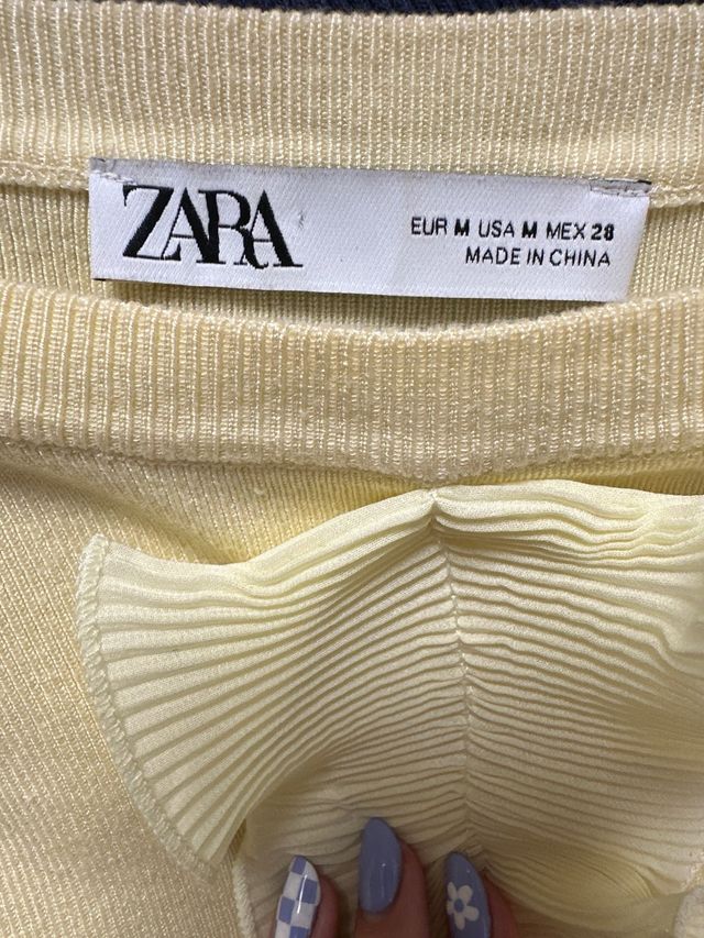 Jersey Zara volantes amarillo talla única