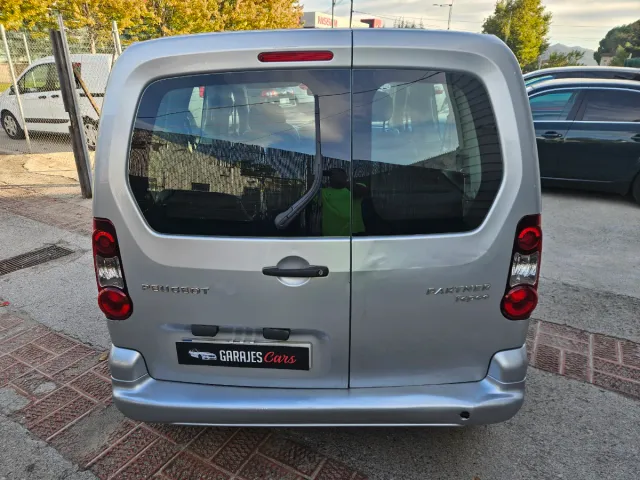 Peugeot Partner 2012