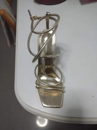 Sandalias fiesta doradas Talla 38