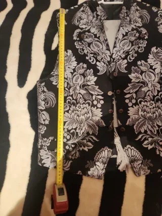 Xaleco y fajín fallero