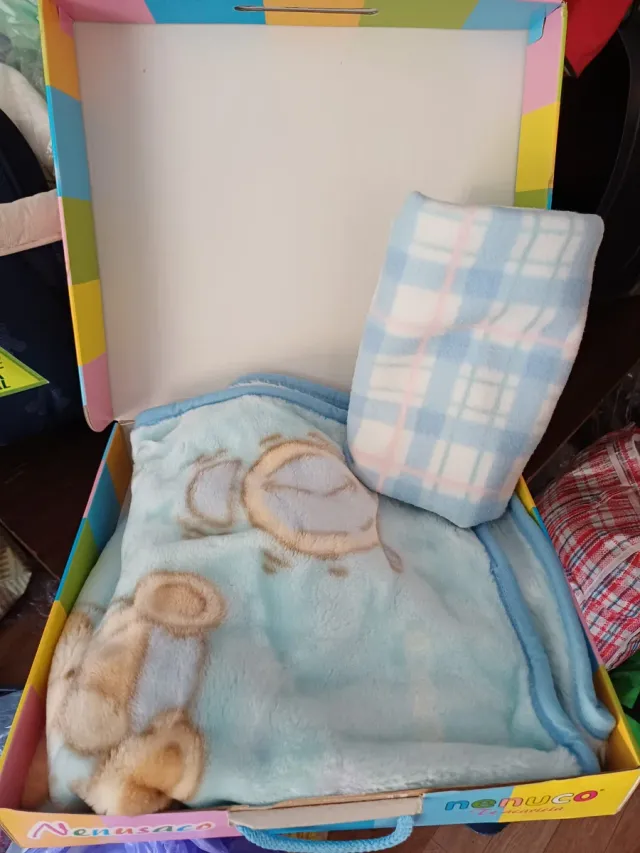 Mantita y cojín para bebé Nenuco, Regalo mantita.