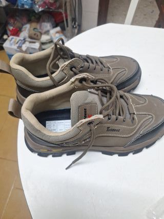 Zapatos de seguridad talla 41 usado 1 vez vez