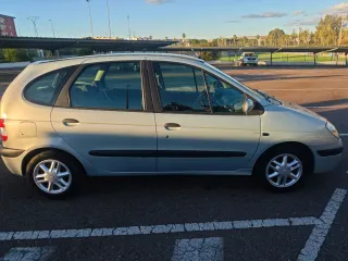 Renault Megane Scenic  1999