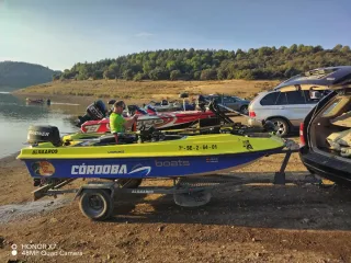 Barco de pesca Bass Boat