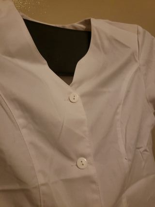 Conjunto ropa auxiliar enfermería blanco