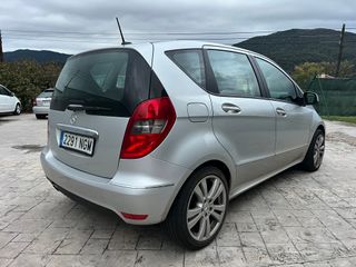 185€/Mes Mercedes-Benz Clase A 180CDI 109cv 2010