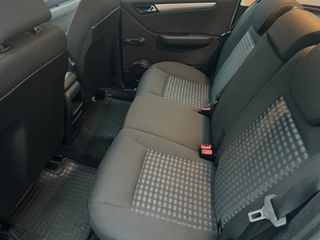 185€/Mes Mercedes-Benz Clase A 180CDI 109cv 2010